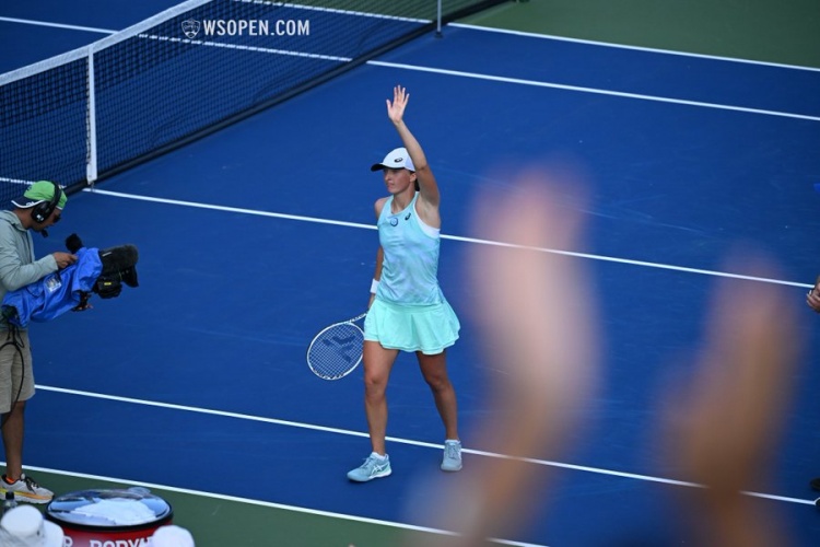 集中力量于 集中力量于